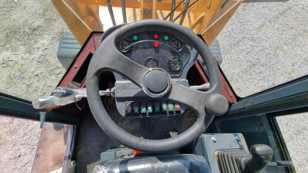 фронтальный погрузчик CDM932N 10