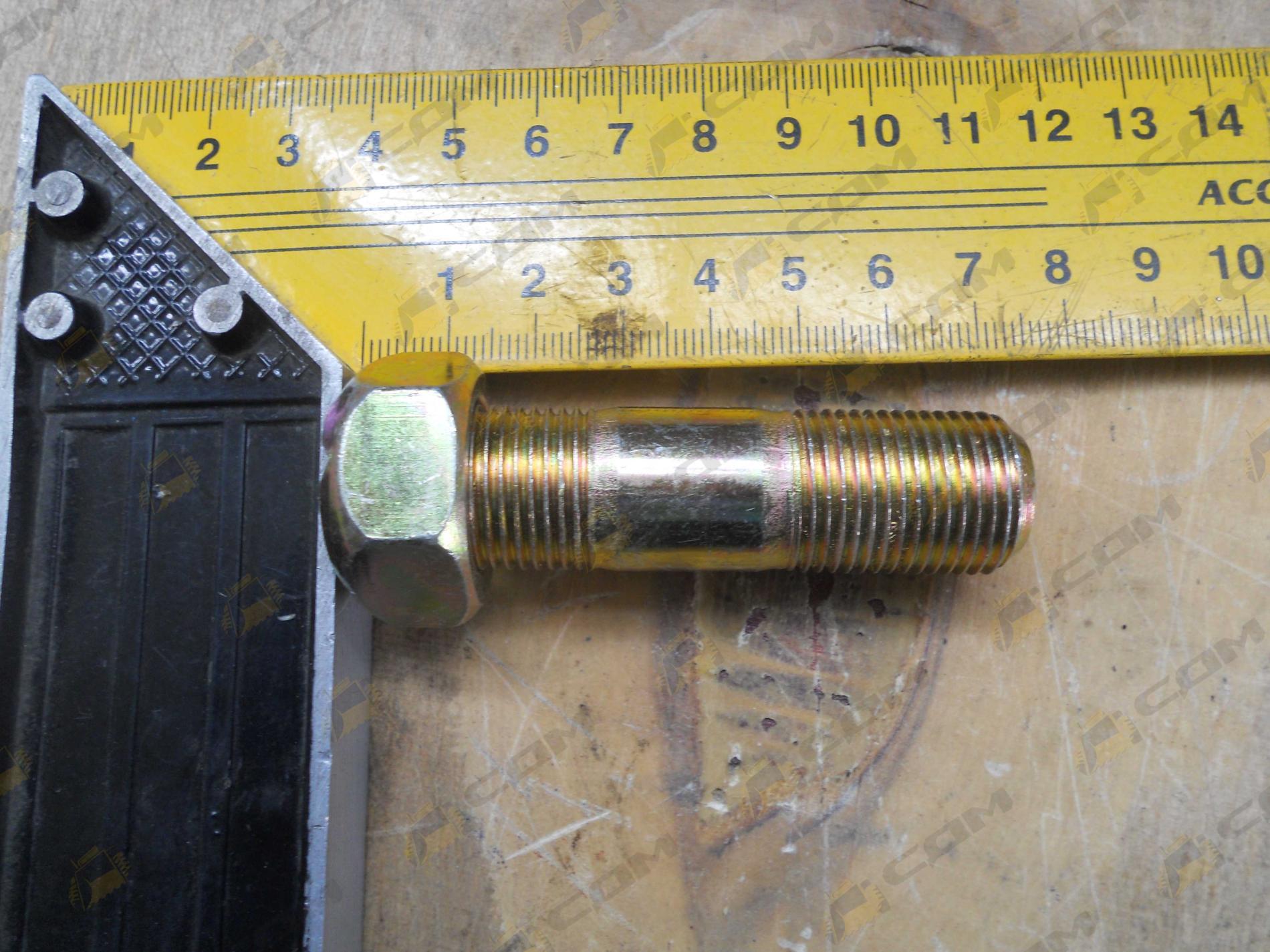 Шпилька крепления V-образной тяги с гайкой HOWO 199014520227+190003871353