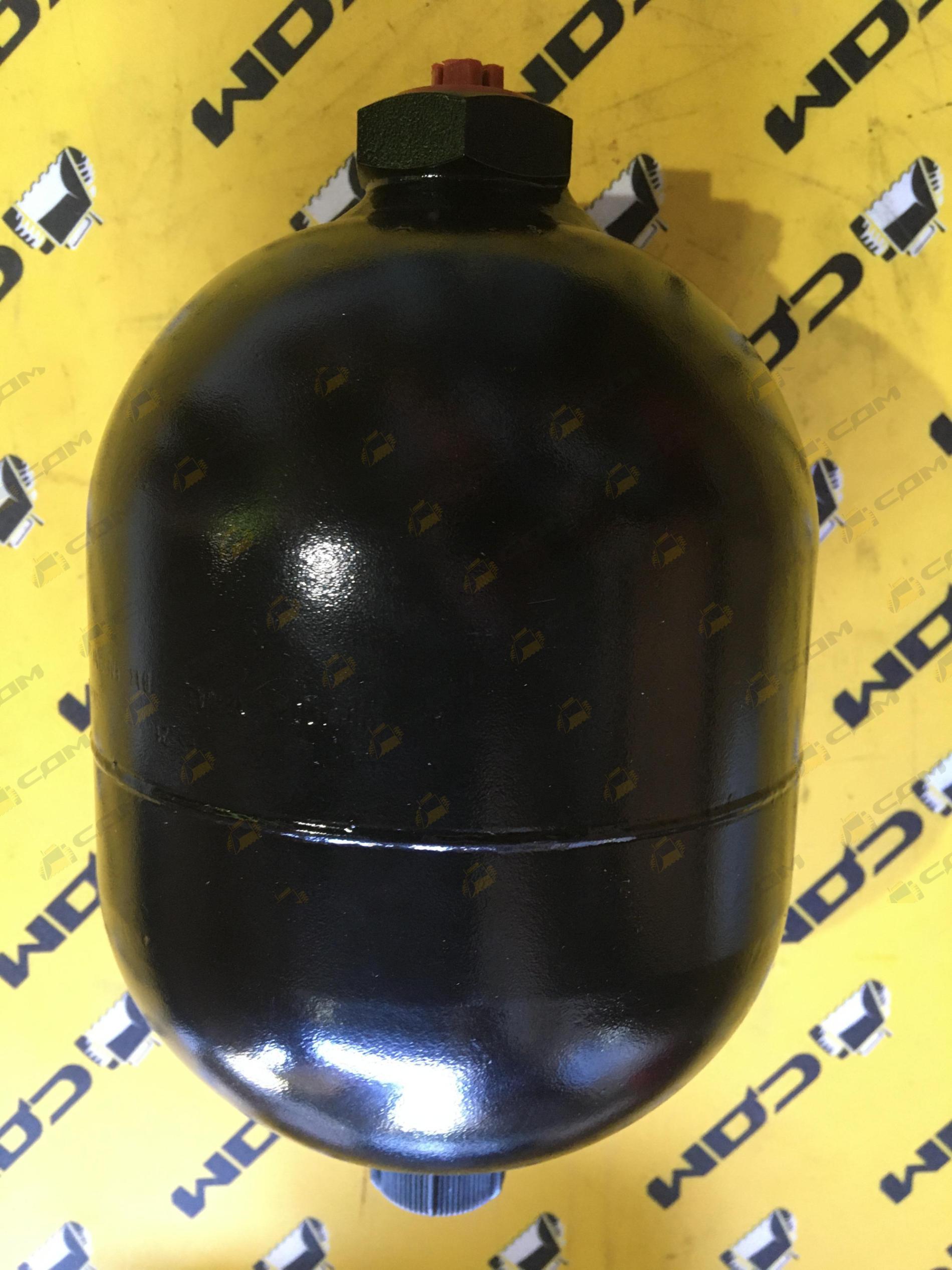 Пневмогидроаккумулятор 15C1798