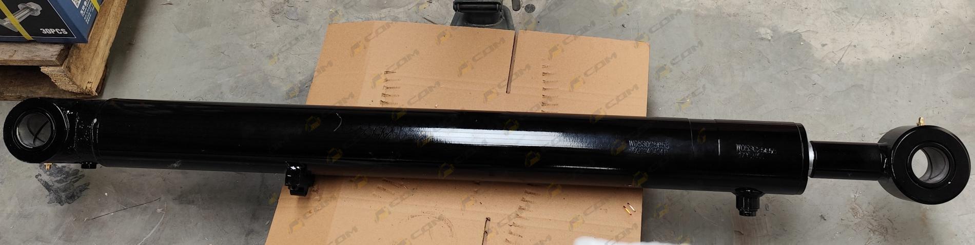 Цилиндр управления передним ковшом левый/правый Shanmon 388H W053025655