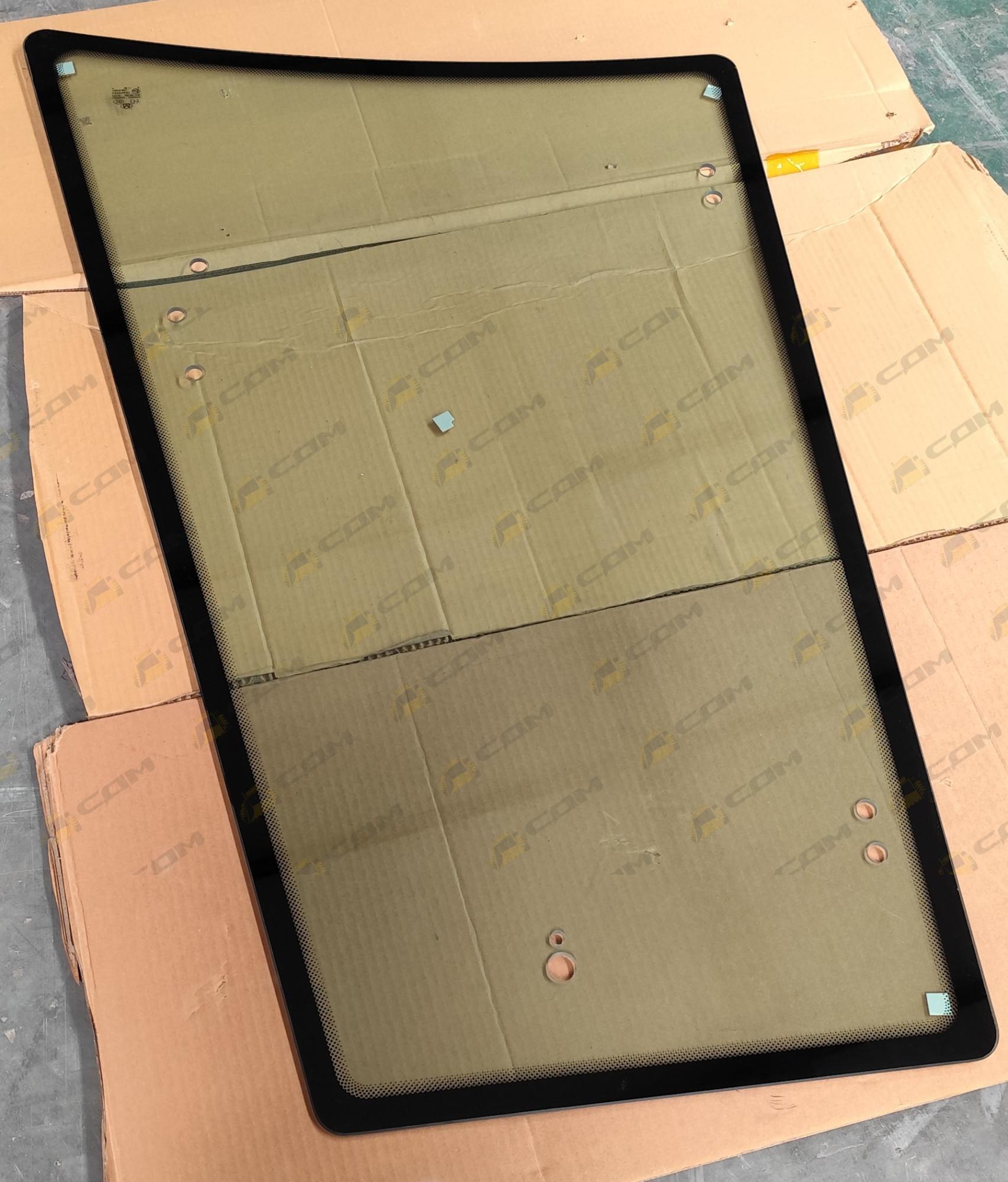 Стекло кабины левое 545х1245х1130х760 Shanmon 388H B4610-45A030401