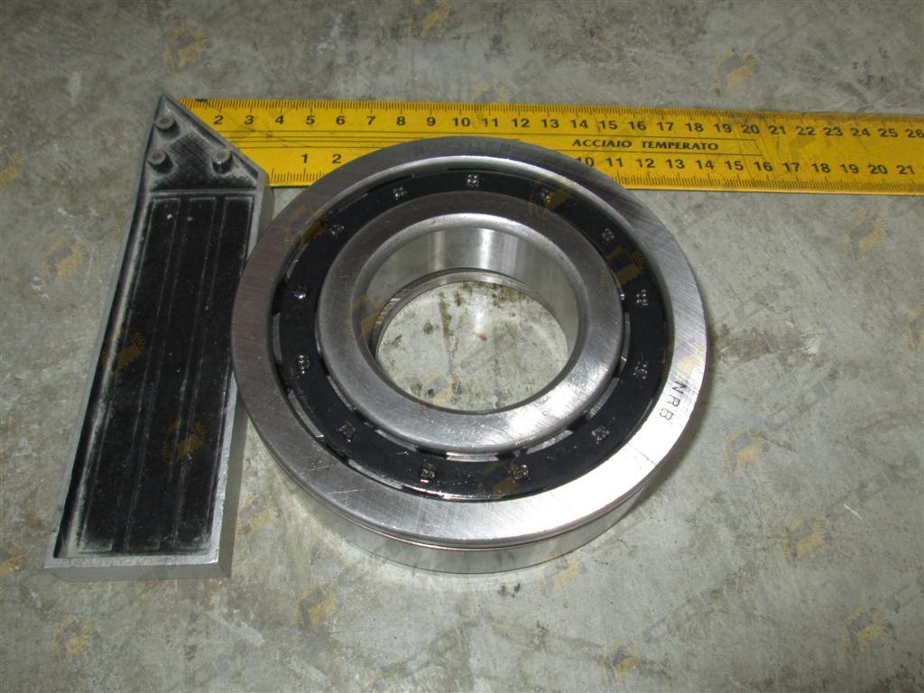 Подшипник промежуточного вала делителя задний КПП FULLER HOWO JS180 NUP311EN